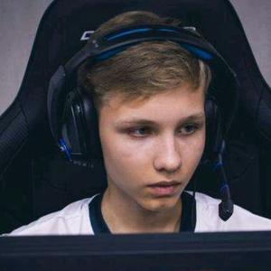 在阵容调整 在阵容调整