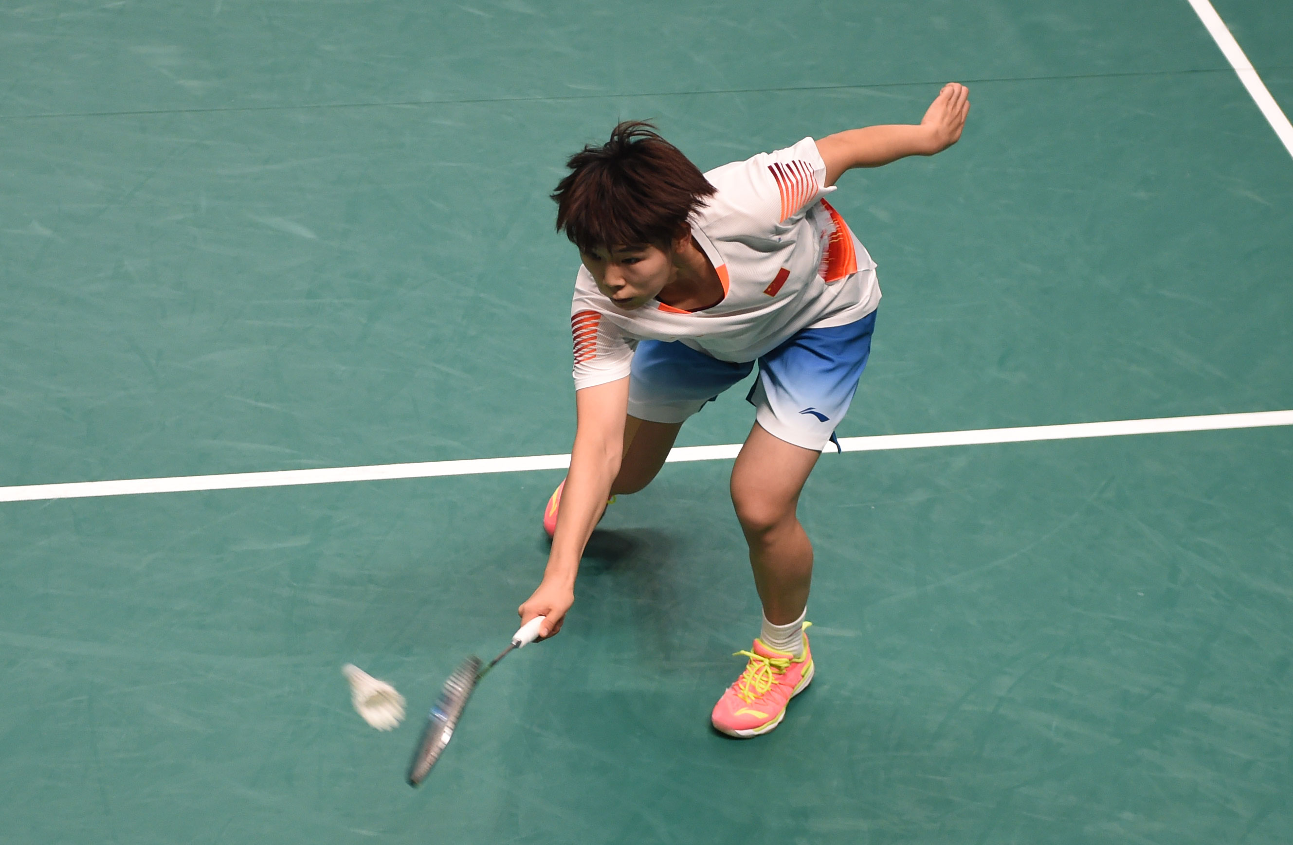 这表明她在 这表明她在